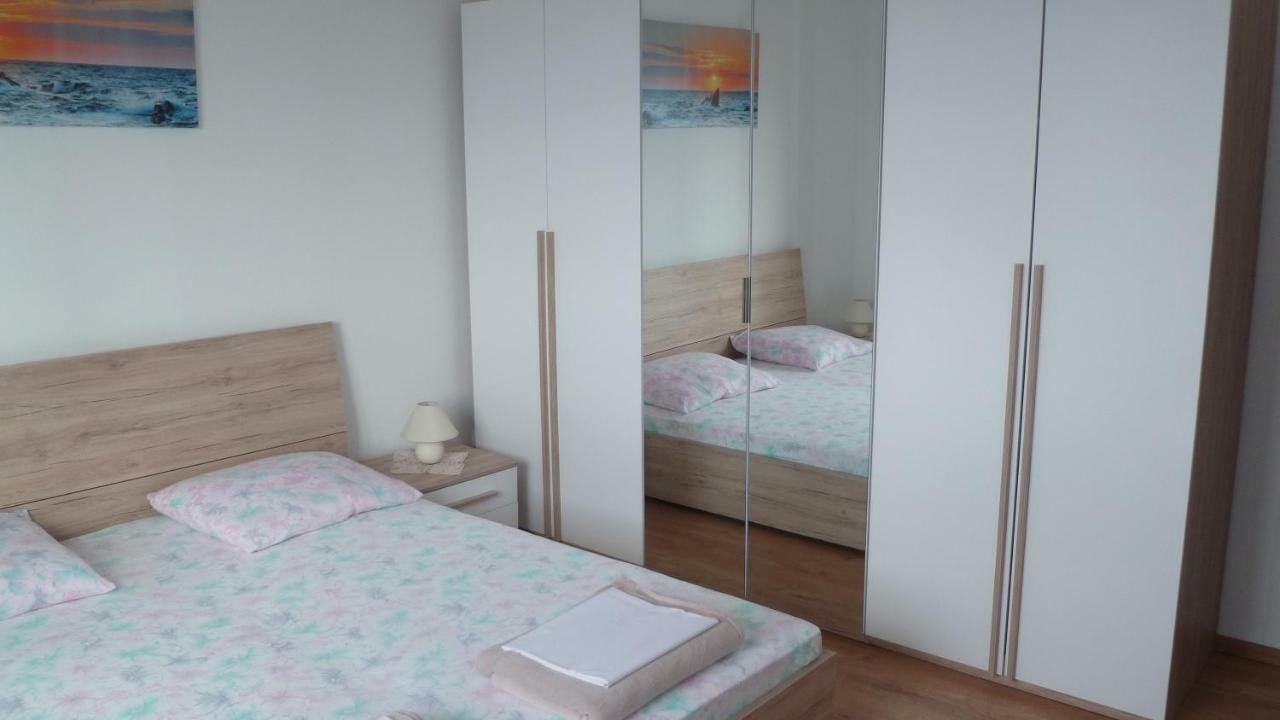 Helena Apartment