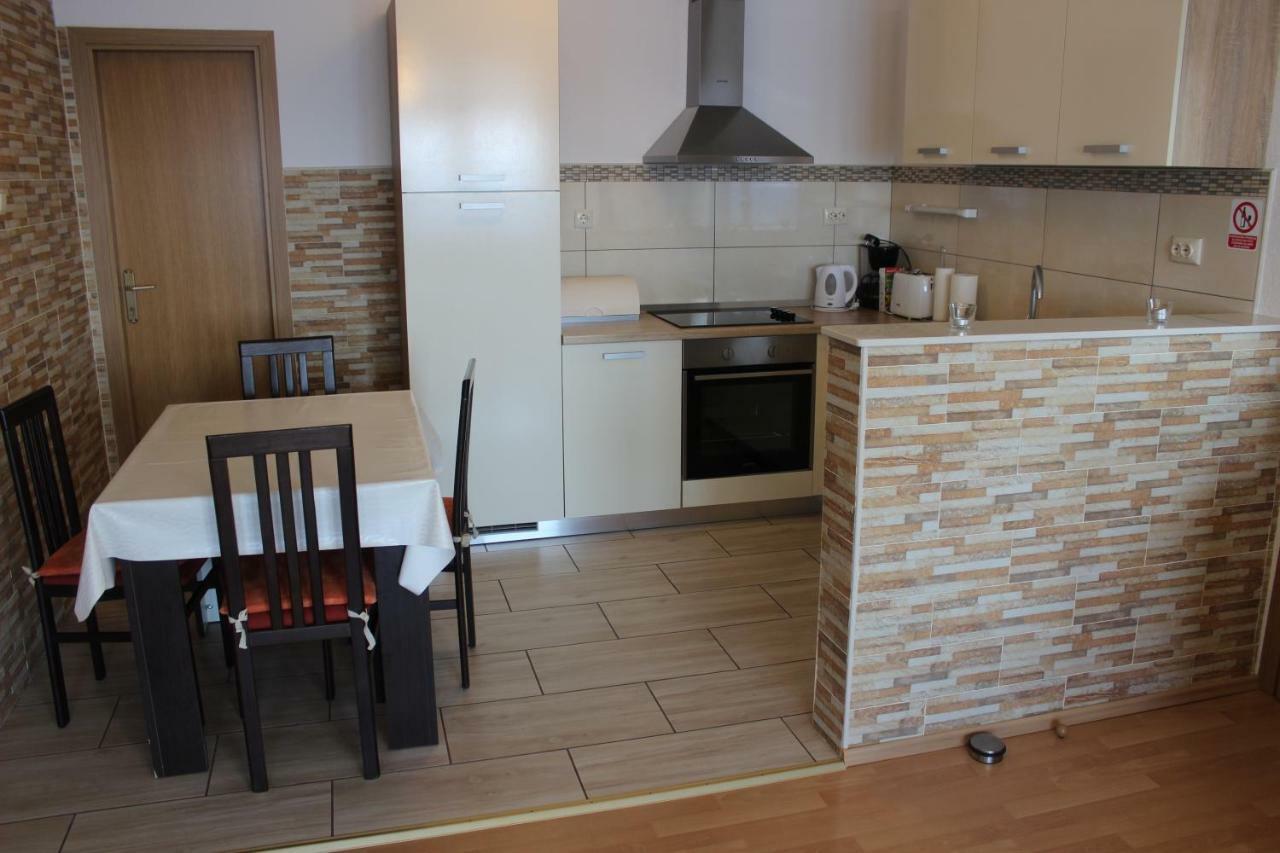 Helena Apartment